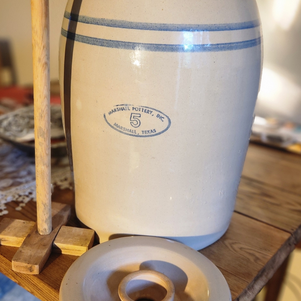 Marshall‎ Pottery Stoneware Crock with Lid
